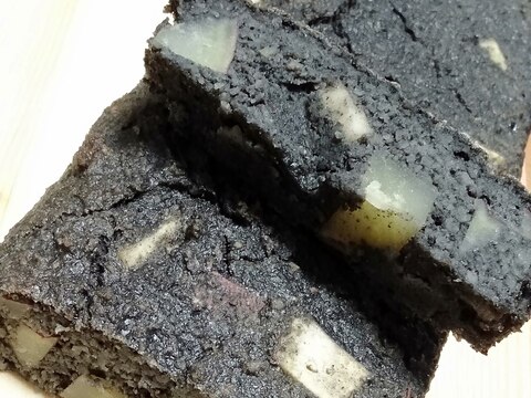 さつまいもと黒ごまハーモニ～『真っ黒黒ケーキ♪♪』